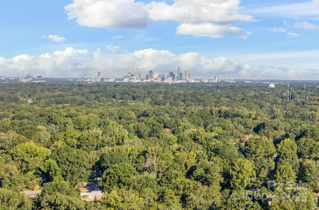 $679,000 | 1622 Piccadilly Drive, Charlotte, NC 28211