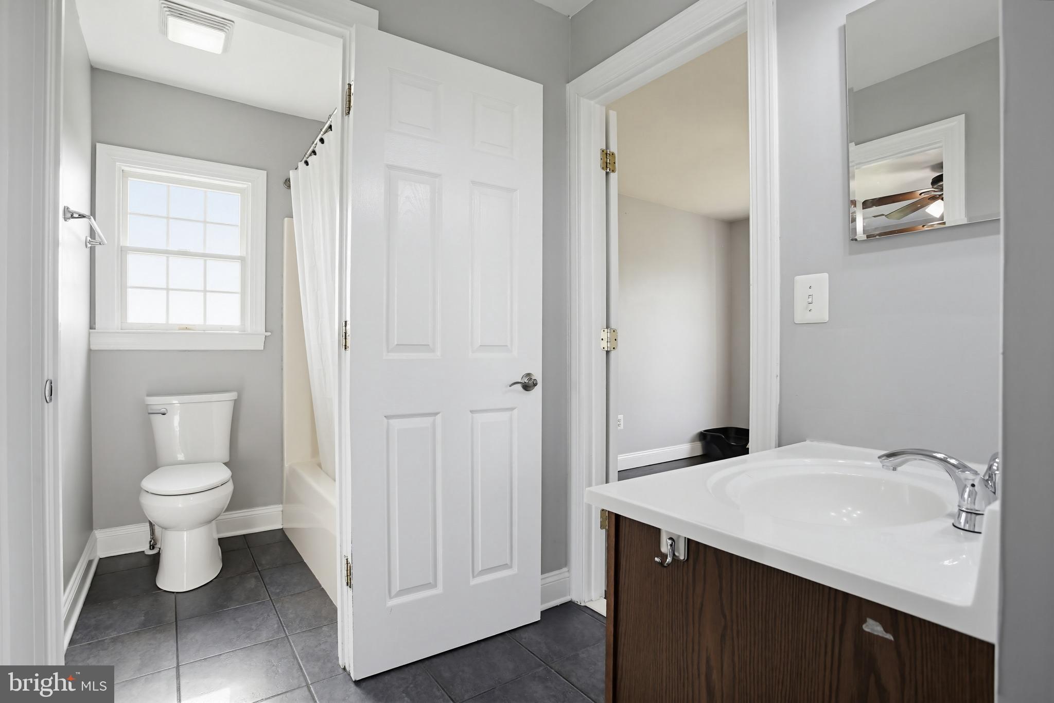 337 Chestnut Hill Road Forest Hill, MD 21050 - Photo 33 of 57 Spotless jack & Jill Bathroom