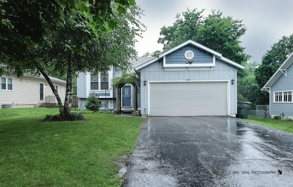 $324,000 | 26145 West Lake Avenue, Antioch, IL 60002