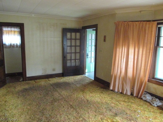 846 Helmsdale Road Cleveland Heights, OH 44112 - Photo 3 of 19
