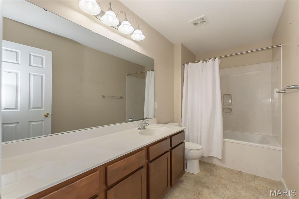 1313 Commons Circle Cottleville, MO 63304 - Photo 17 of 47