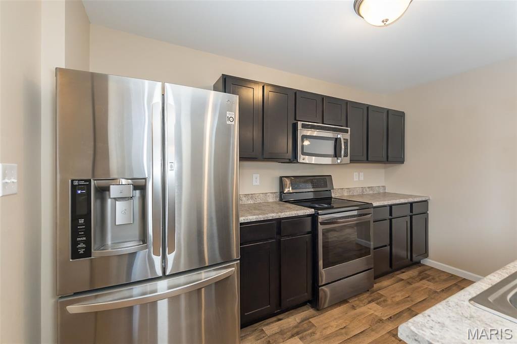 1313 Commons Circle Cottleville, MO 63304 - Photo 9 of 47