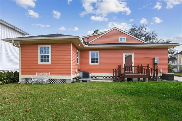 $2,500 | 730 Angela Street, Arabi, LA 70032