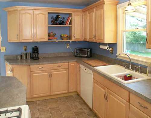 5 Maize Corn Road Portsmouth, RI 02871 - Photo 3 of 8 Kitchen.