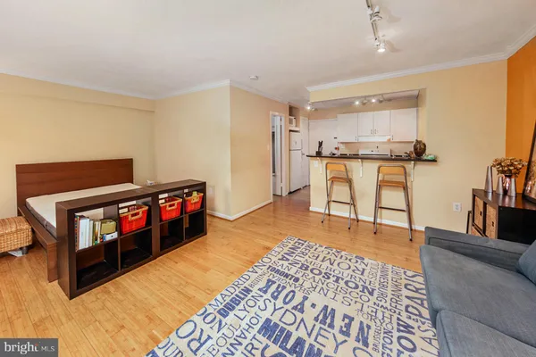 $2,200 | 2030 F Street Northwest, Unit 209, Washington, DC 20006