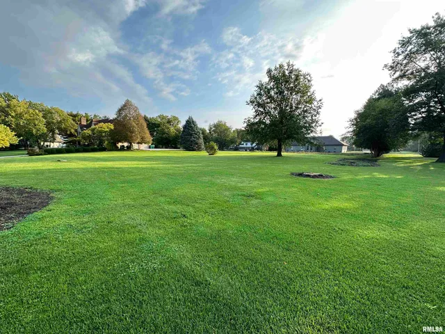 $55,000 | 4 Hampton Court, Galesburg, IL 61401