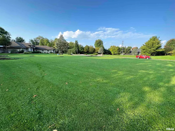 $55,000 | 4 Hampton Court, Galesburg, IL 61401