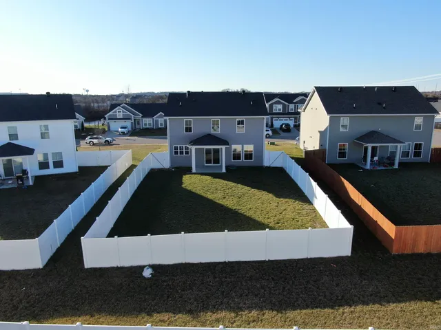 $2,500 | 5700 Baywater Drive, Newburgh, IN 47630