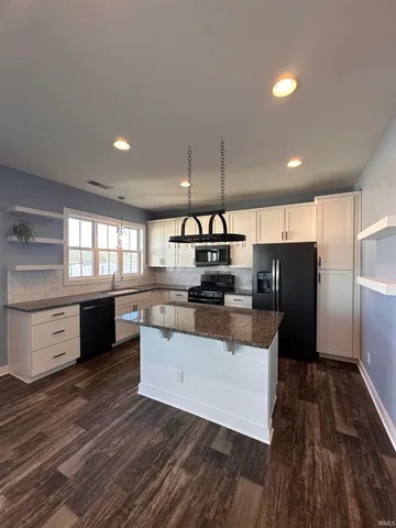 $2,500 | 5700 Baywater Drive, Newburgh, IN 47630