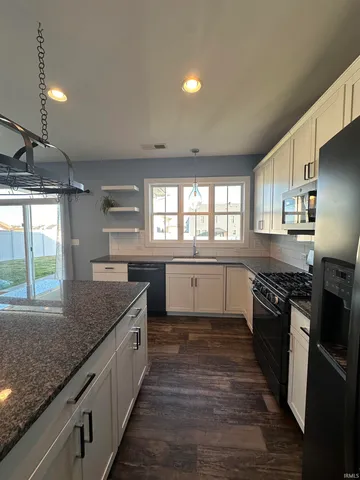 $2,500 | 5700 Baywater Drive, Newburgh, IN 47630