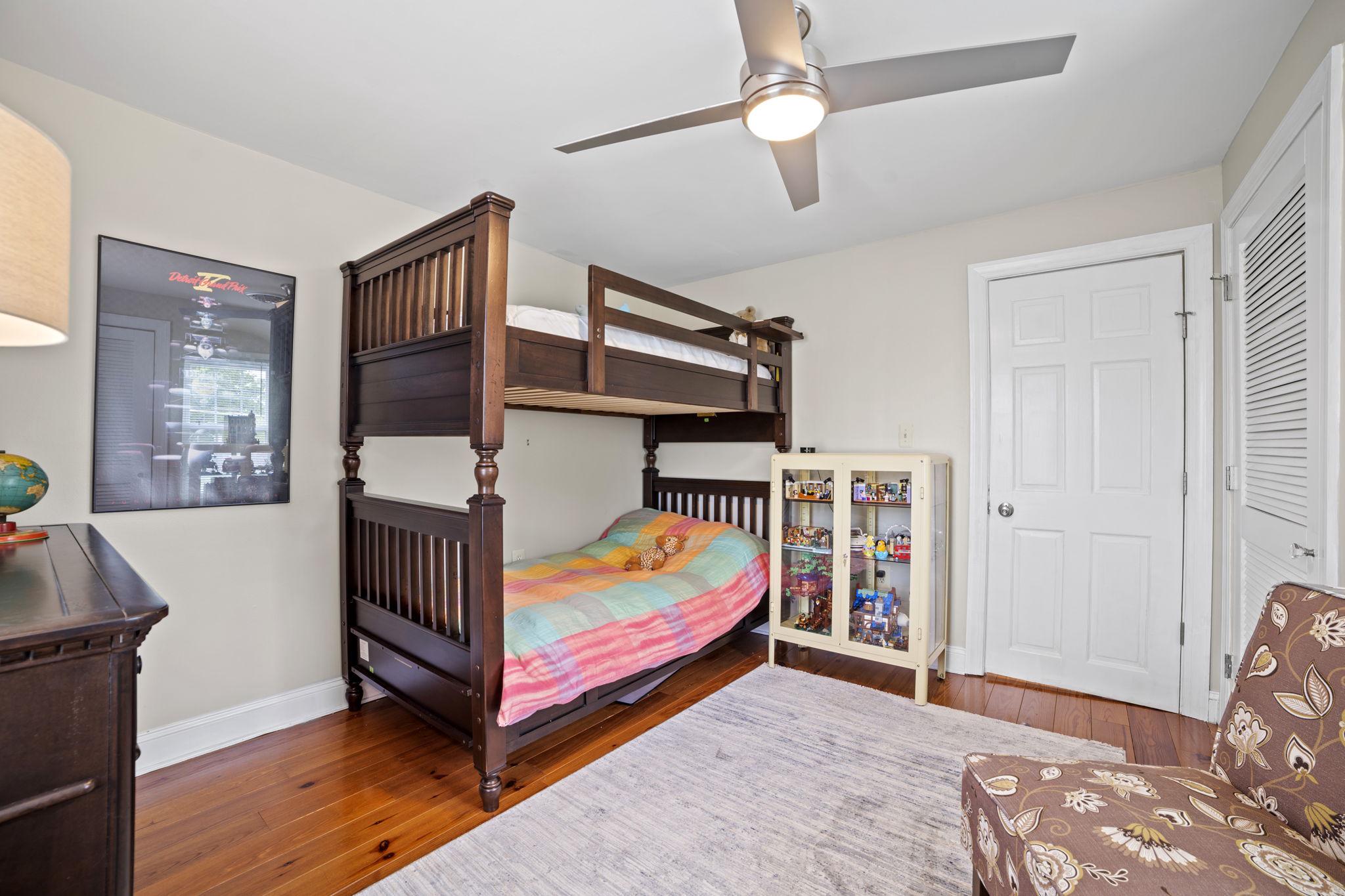 705 Dranesville Road Herndon, VA 20170 - Photo 18 of 22 Second bedroom
