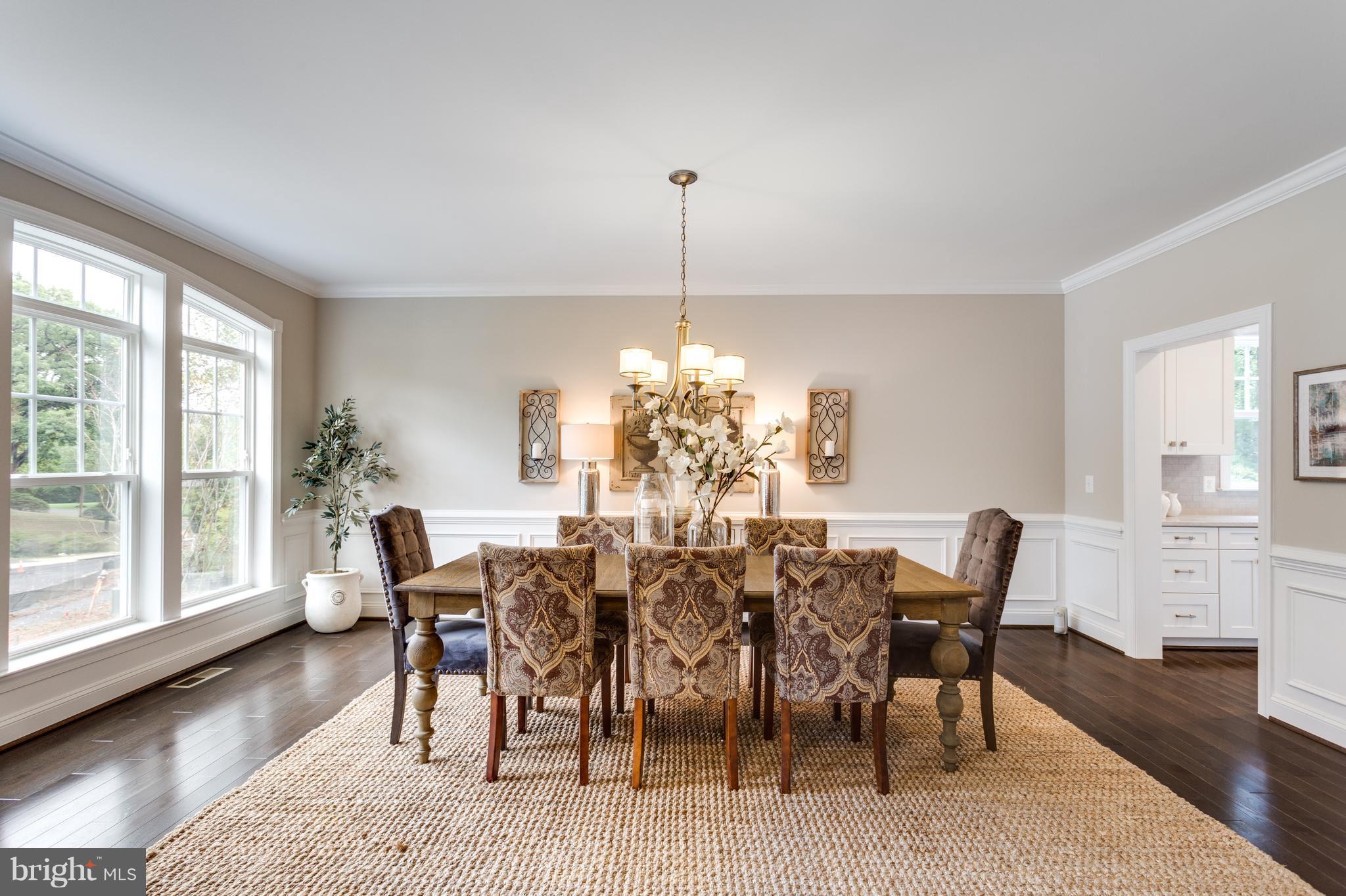 2557 Rambling Road Vienna, VA 22181 - Photo 21 of 29 Dining Room