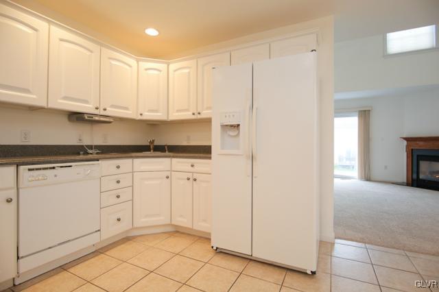 4162 Walter Road Bethlehem, PA 18020 - Photo 15 of 35 a kitchen with white cabinets and white appliances