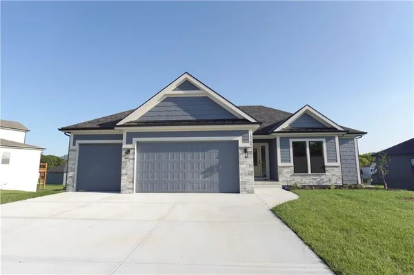 $674,900 | 12755 North Champanel Way, Platte City, MO 64079