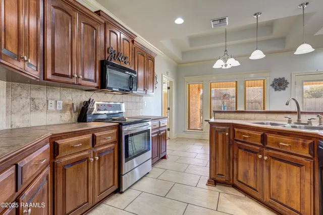 $325,000 | 2402 Terre Ruelle, New Iberia, LA 70563