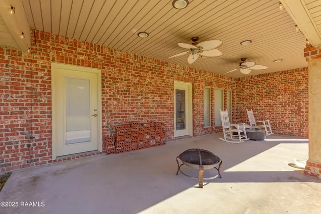 $325,000 | 2402 Terre Ruelle, New Iberia, LA 70563