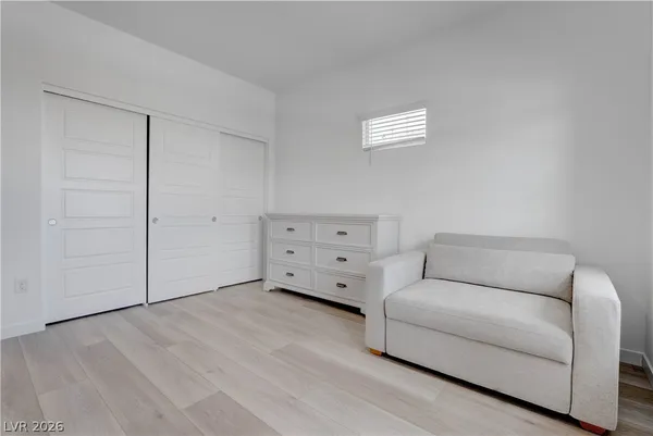 $3,000 | 904 Kings Clf Lane, Las Vegas, NV 89138