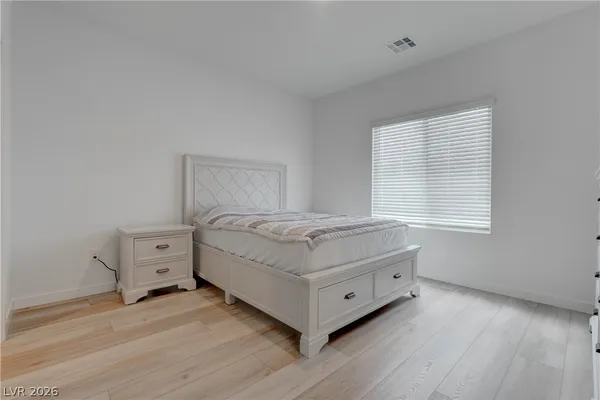 $3,000 | 904 Kings Clf Lane, Las Vegas, NV 89138