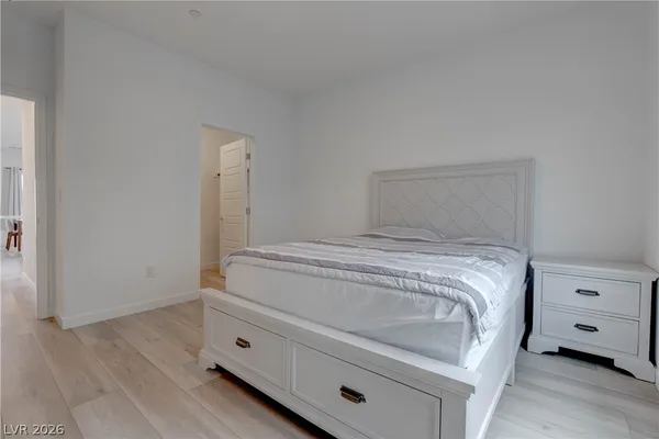 $3,000 | 904 Kings Clf Lane, Las Vegas, NV 89138
