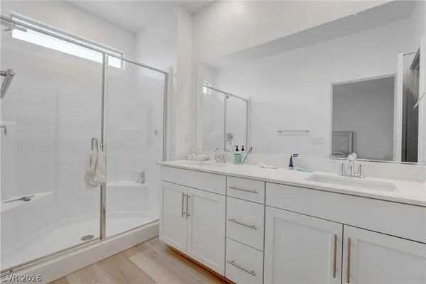 $3,000 | 904 Kings Clf Lane, Las Vegas, NV 89138
