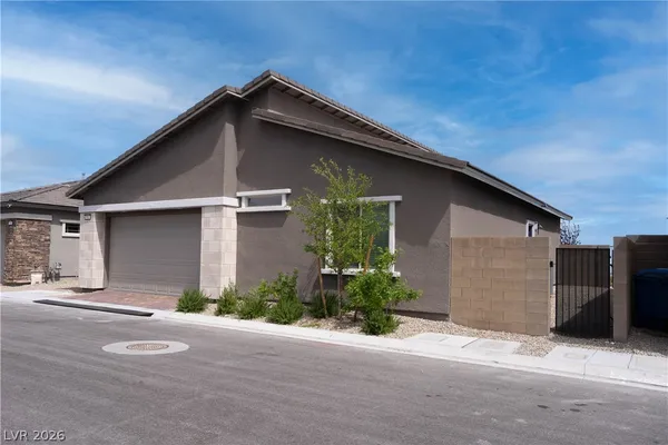 $3,000 | 904 Kings Clf Lane, Las Vegas, NV 89138