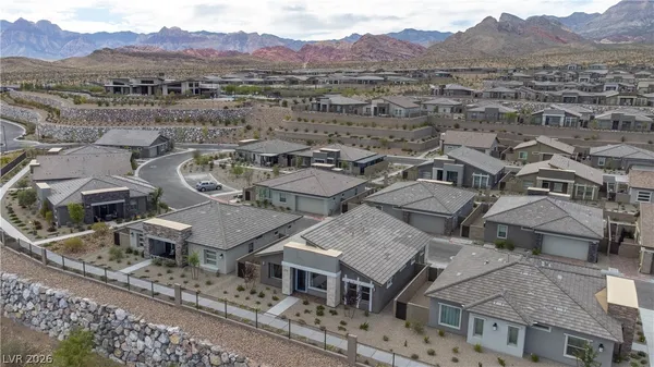 $3,000 | 904 Kings Clf Lane, Las Vegas, NV 89138