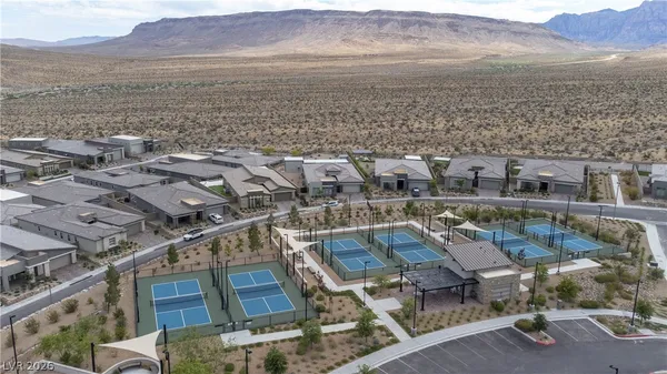 $3,000 | 904 Kings Clf Lane, Las Vegas, NV 89138