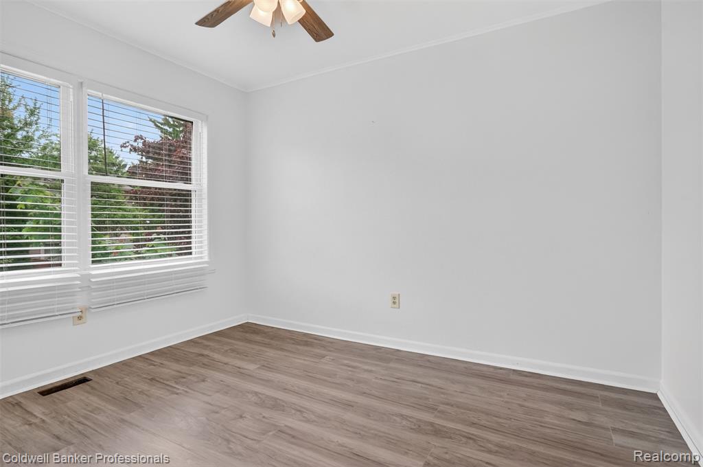 902 Little Hill Court Rochester, MI 48307 - Photo 12 of 18