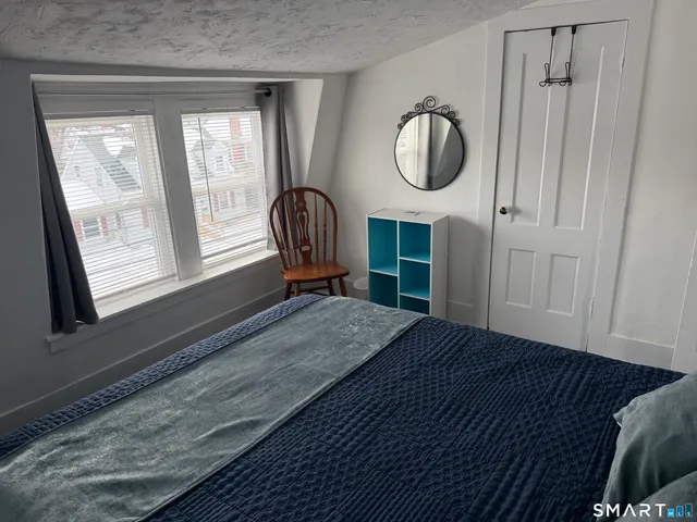 $2,100 | 246 Ledyard Street, New London, CT 06320