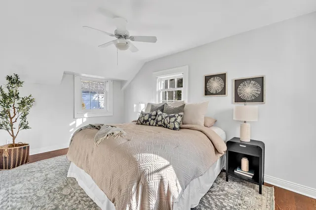 $1,550,000 | 625 East Juniper Lane, Mequon, WI 53092