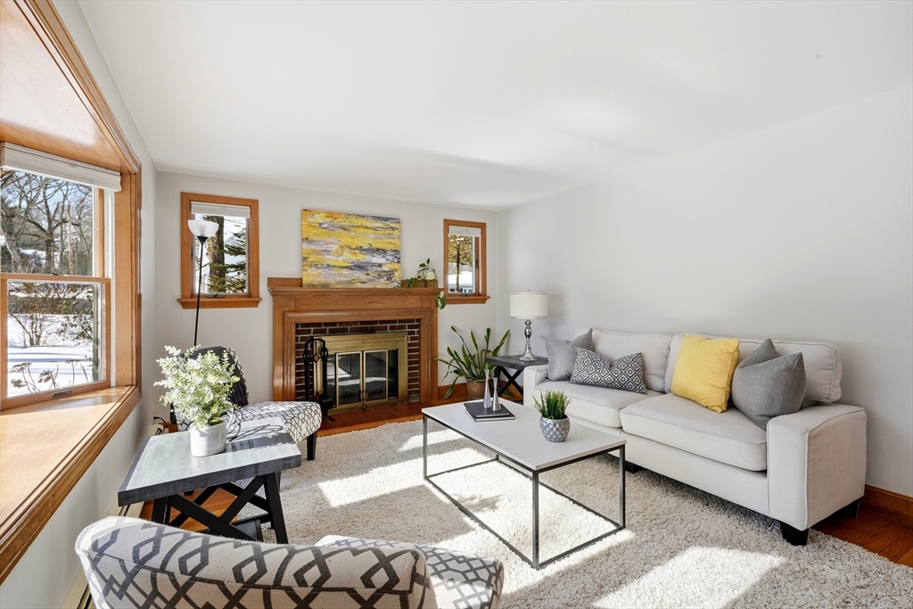 9 Balfour Street Lexington, MA 02421 - Photo 4 of 42