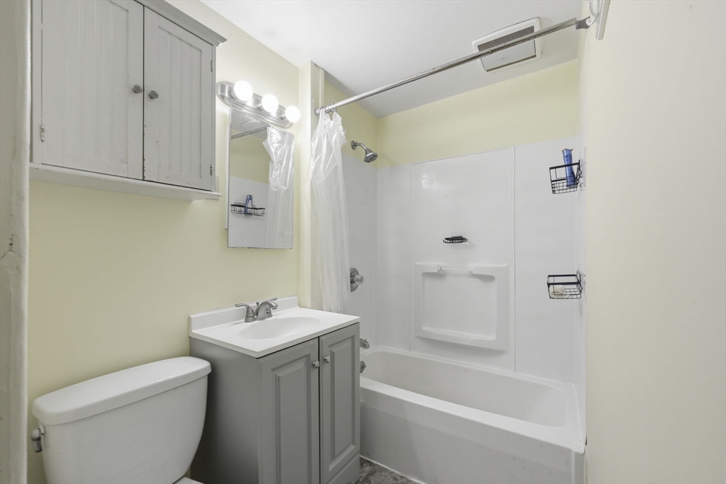 36-38 Belvidere Street Springfield, MA 01108 - Photo 26 of 34