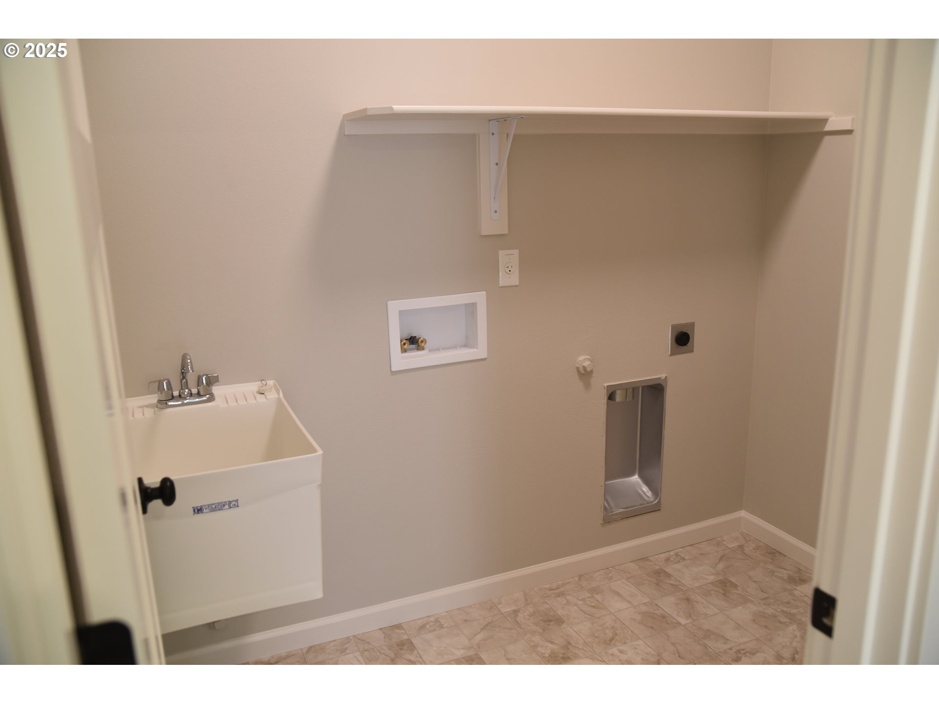 855 Oakleaf Way Silverton, OR 97381 - Photo 11 of 11