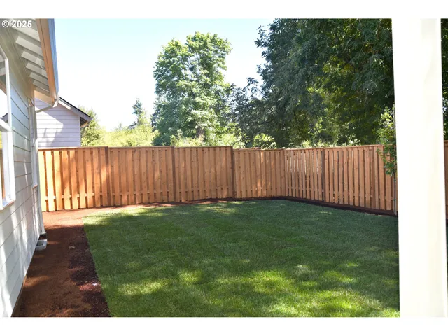 $599,900 | 855 Oakleaf Way, Silverton, OR 97381