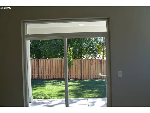 $599,900 | 855 Oakleaf Way, Silverton, OR 97381