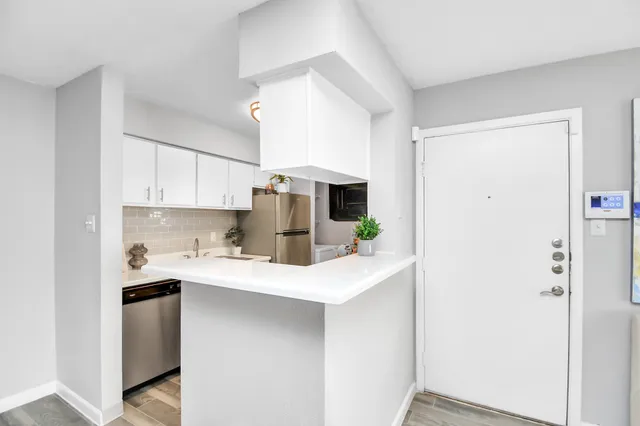 $899 | 2701 West Bellfort Avenue, Unit 1004, Houston, TX 77054