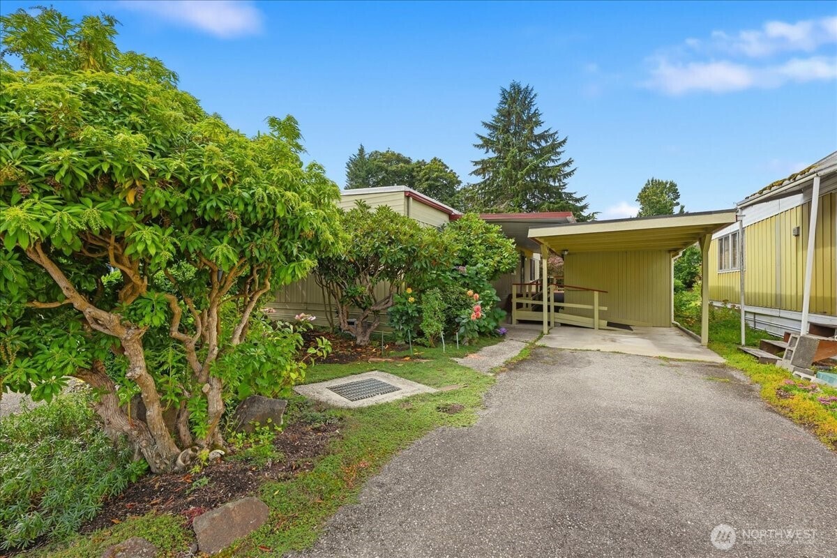 11330 East Riverside Drive, Unit 40 Bothell, WA 98011 - Photo 1 of 18 Gallery Image 1