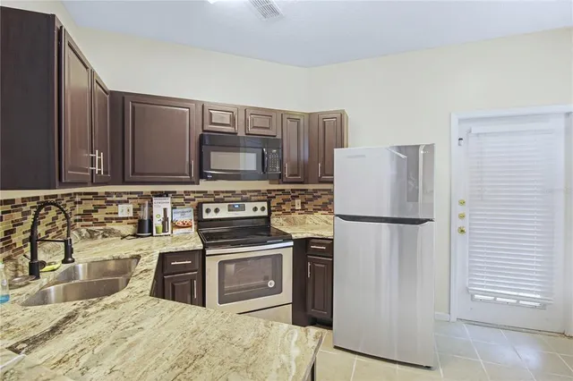 $220,000 | 10407 Villa View Circle, Unit 10407, Tampa, FL 33647