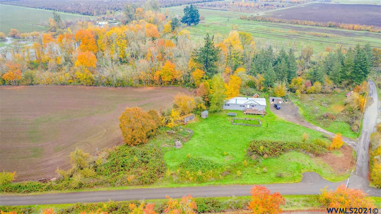 2560 Wallace Road Northwest Salem, OR 97304 - Photo 3 of 35 Gallery Image 3