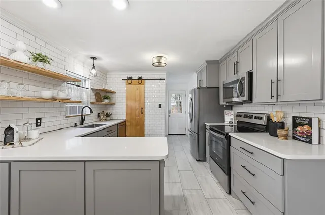 $420,000 | 3816 Calmont Avenue, Fort Worth, TX 76107