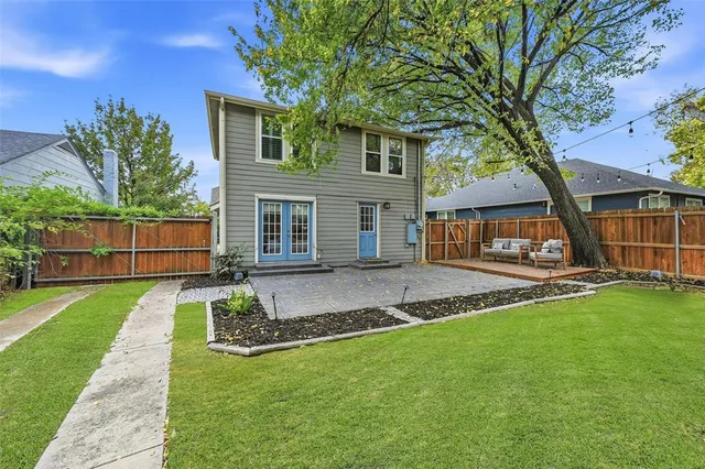 $420,000 | 3816 Calmont Avenue, Fort Worth, TX 76107