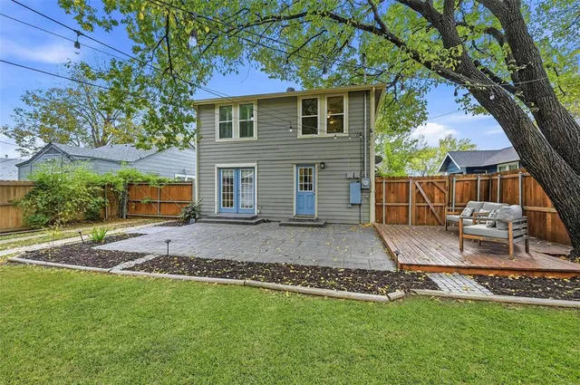 $420,000 | 3816 Calmont Avenue, Fort Worth, TX 76107