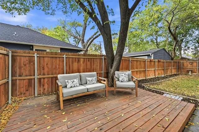 $420,000 | 3816 Calmont Avenue, Fort Worth, TX 76107