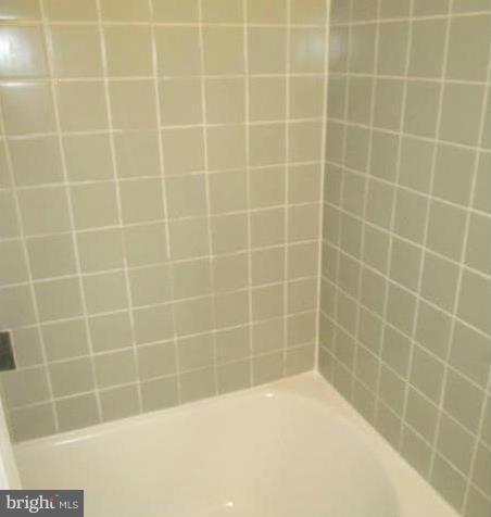 2727 Ordway Street Northwest, Unit 3 Washington, DC 20008 - Photo 8 of 8 Bath