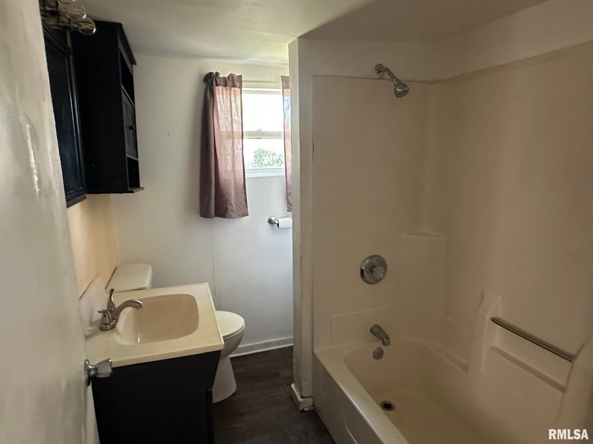 423-431 East Prairie Street Virden, IL 62690 - Photo 10 of 24