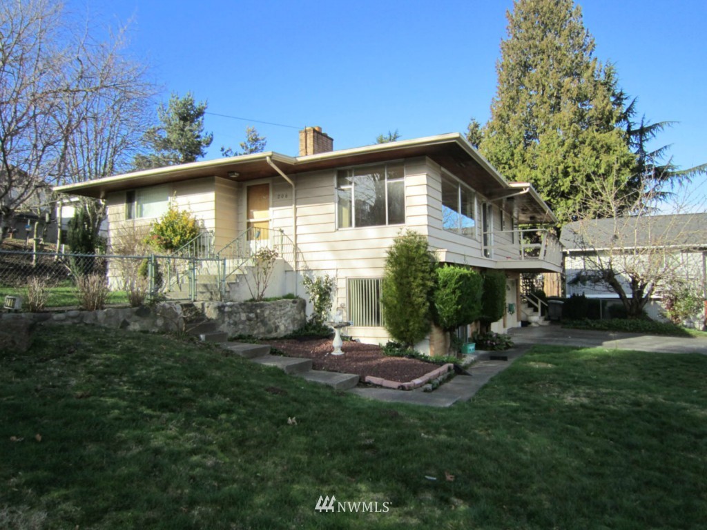 206 Northwest 4th Street Renton, WA 98057 - Photo 1 of 20