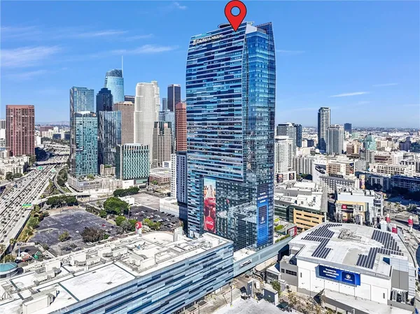$6,380,000 | 900 West Olympic Boulevard, Unit 50A, Los Angeles, CA 90015