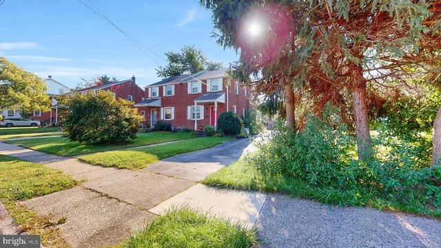 $2,800 | 769 Ardmore Avenue, Ardmore, PA 19003