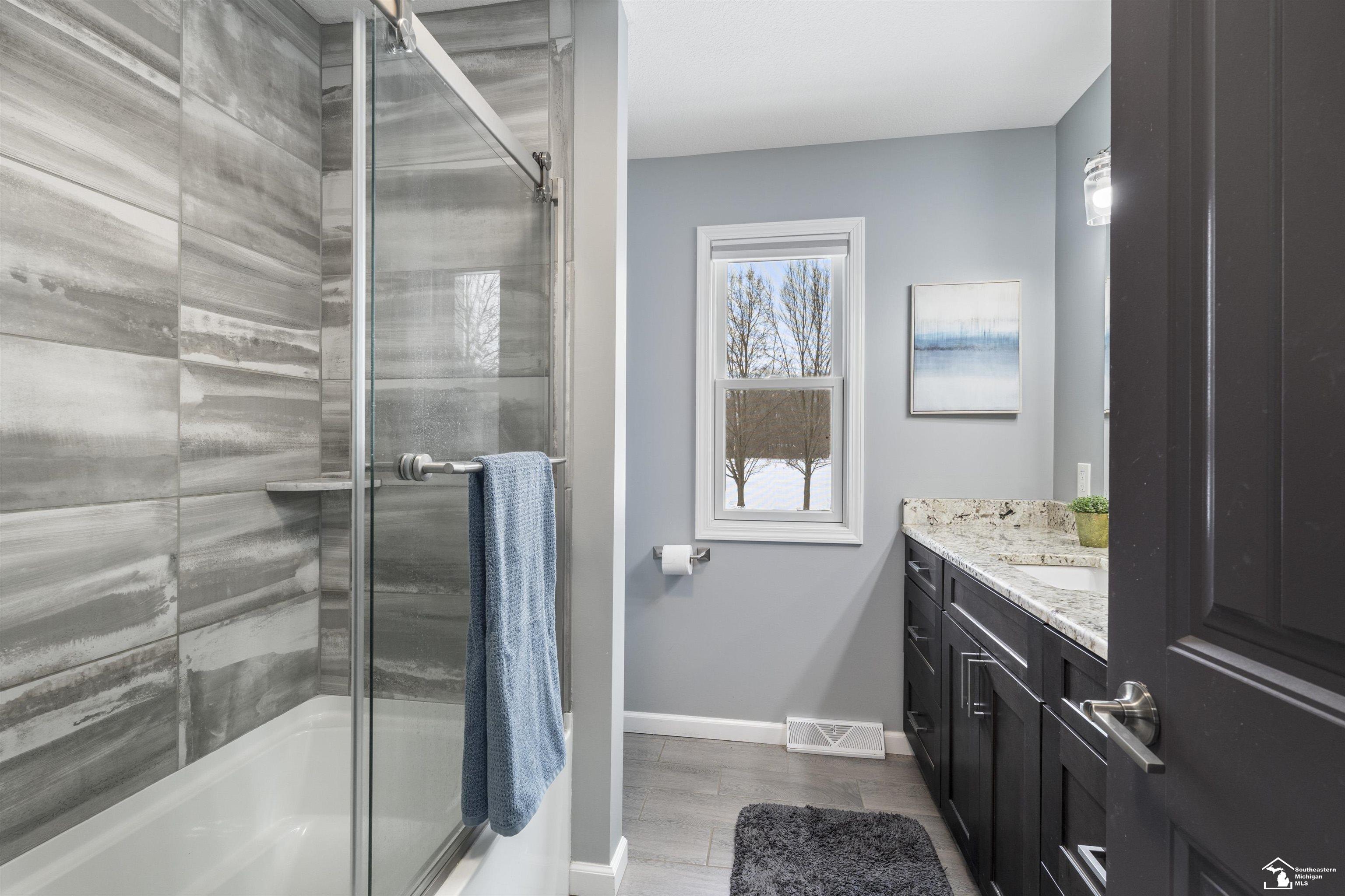12526 Secor Road Ida, MI 48140 - Photo 29 of 45 Bathroom 2