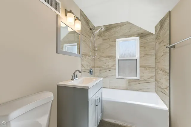 $325,000 | 805 Norfolk Avenue, Westchester, IL 60154